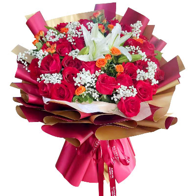 来宾33朵红玫瑰百合，爱如同花般绽放